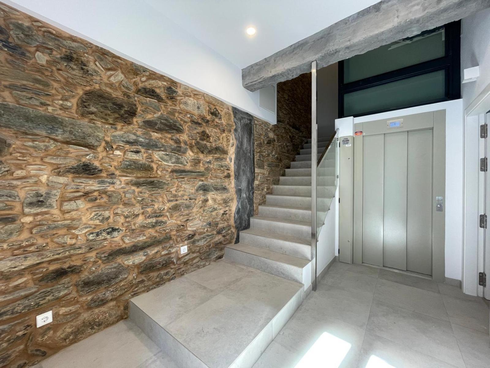 Apartamentos Ares Rentals Apartment *