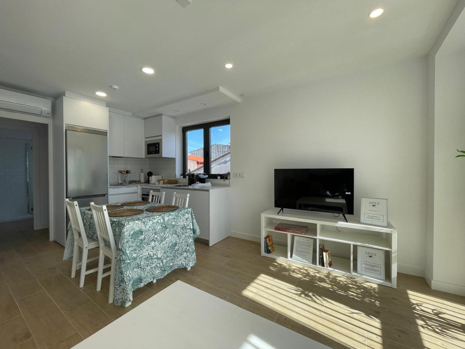 Apartamentos Ares Rentals Apartment *